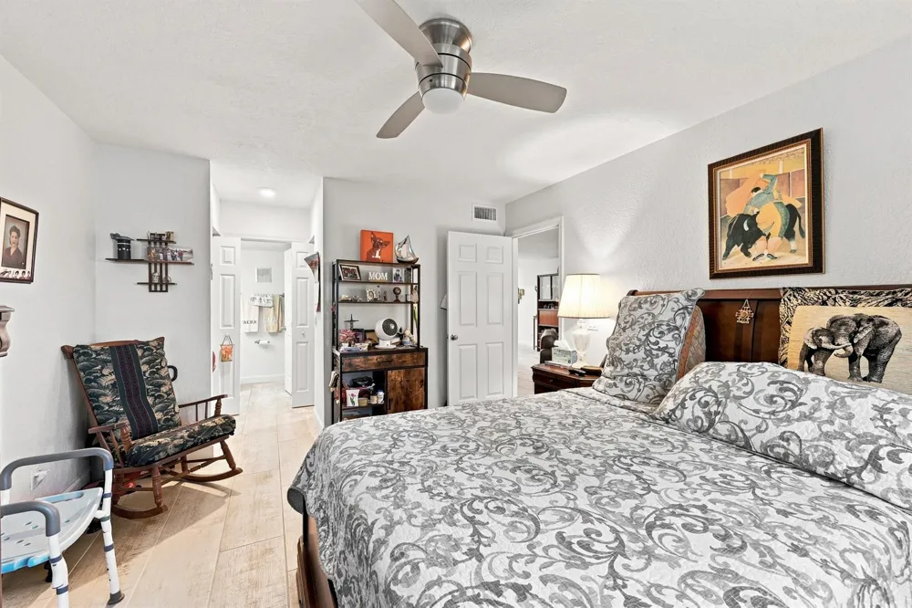 10382 NW 24th Place #105 Sunrise, FL 33322