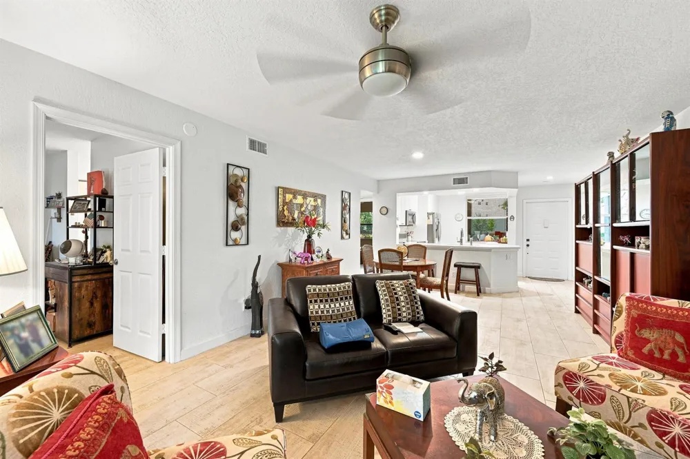 10382 NW 24th Place #105 Sunrise, FL 33322