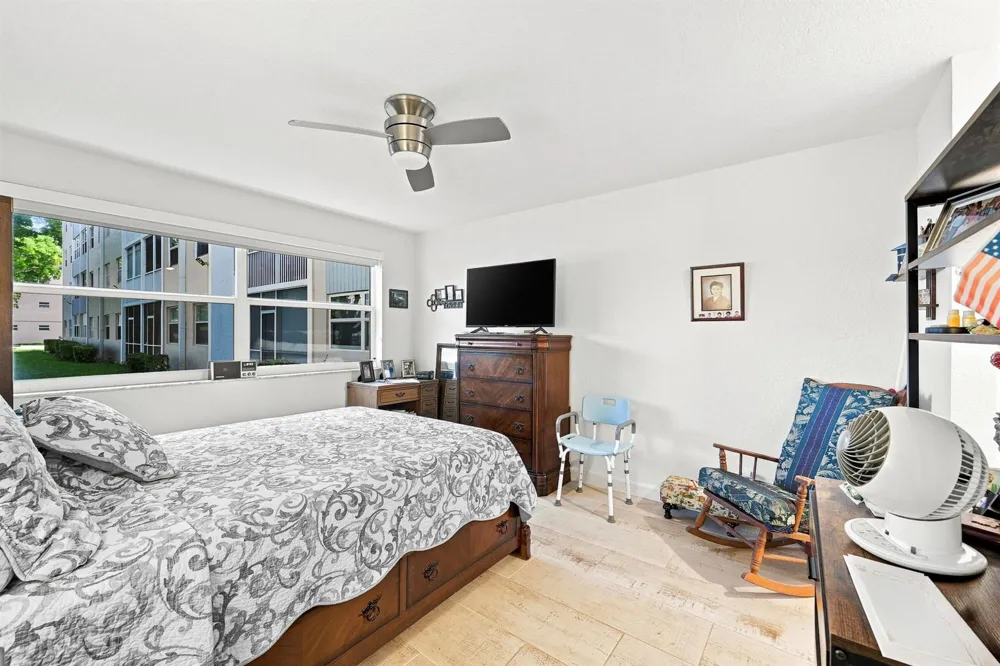 10382 NW 24th Place #105 Sunrise, FL 33322