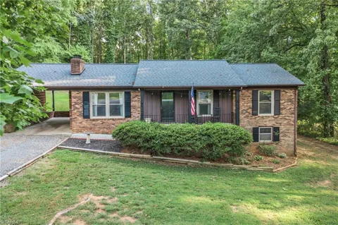 206 Laura Road