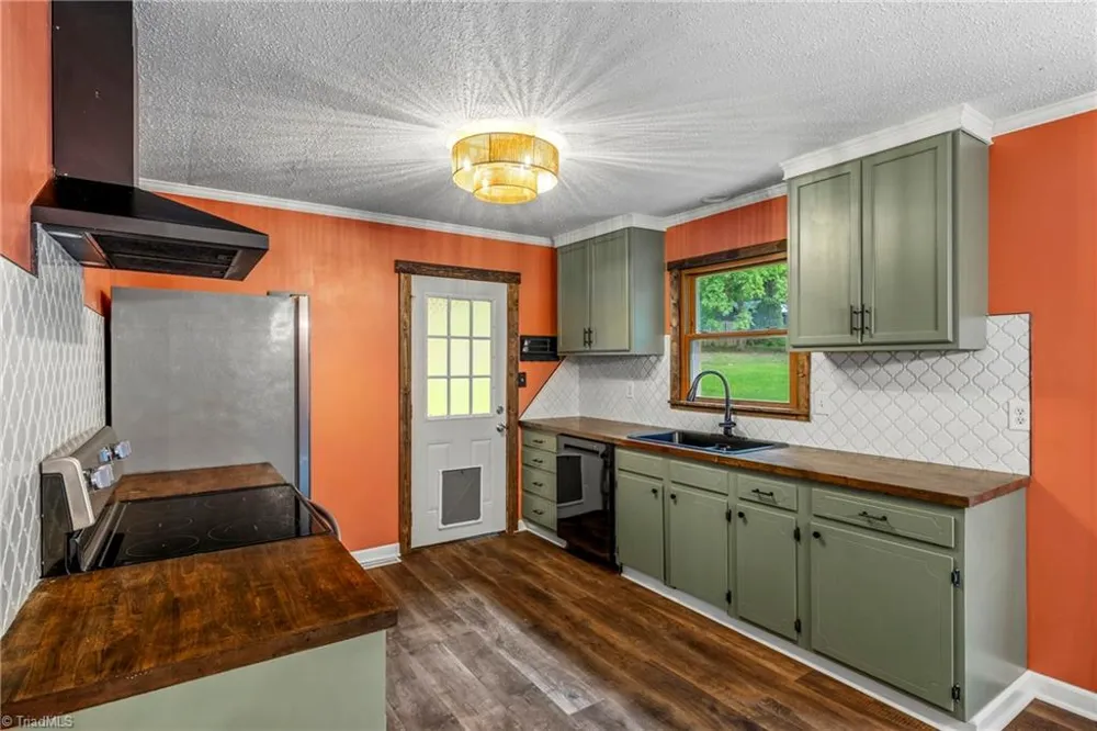 206 Laura Road Madison, NC 27025