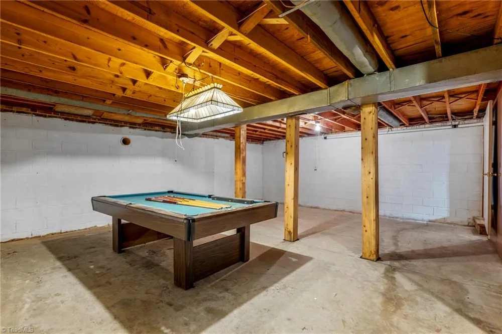 206 Laura Road Madison, NC 27025