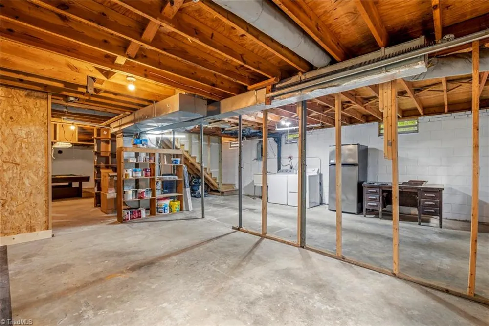 206 Laura Road Madison, NC 27025