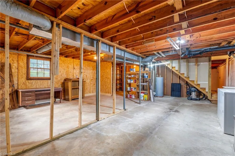 206 Laura Road Madison, NC 27025