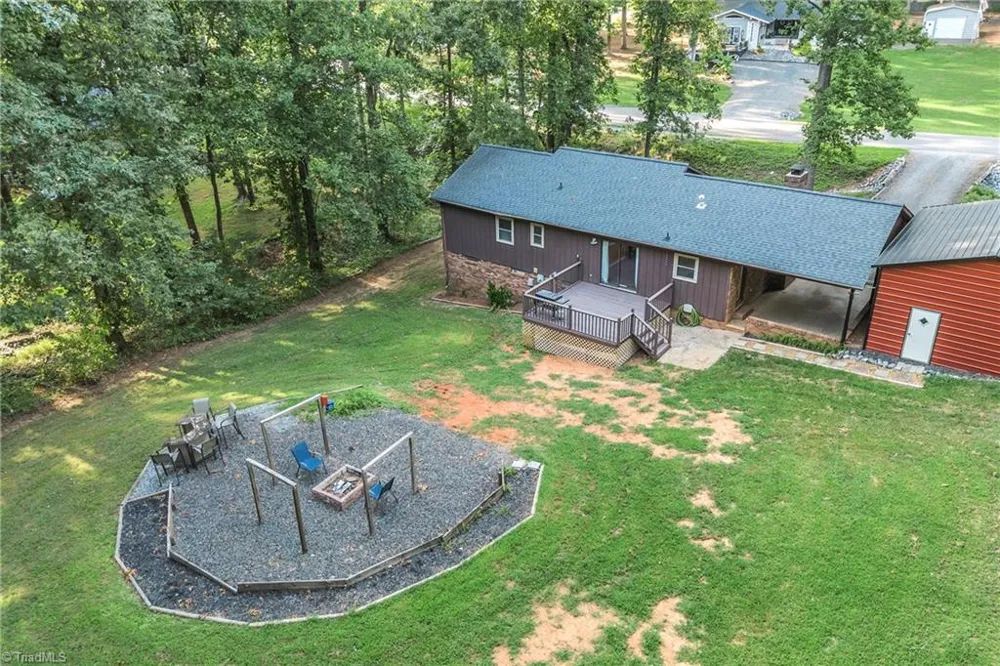 206 Laura Road Madison, NC 27025
