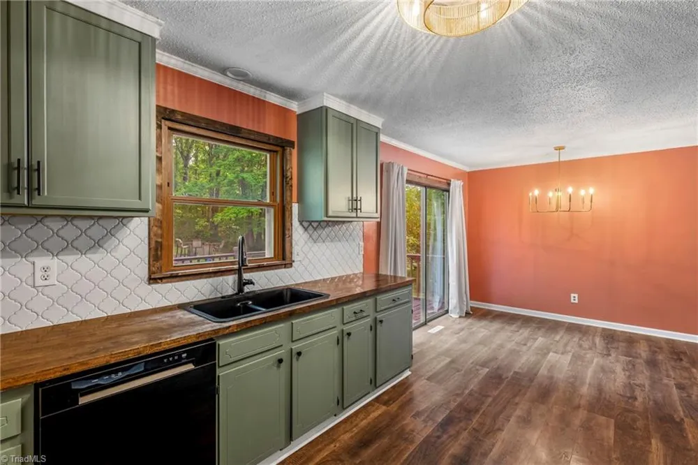 206 Laura Road Madison, NC 27025