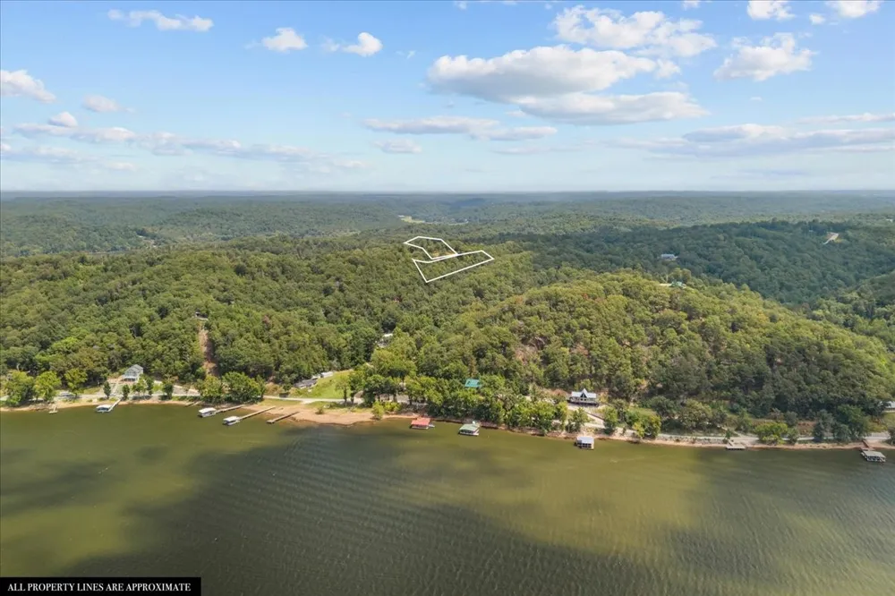 90 Float Dr Waverly, TN 37185