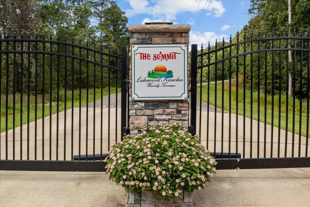 90 Float Dr Waverly, TN 37185