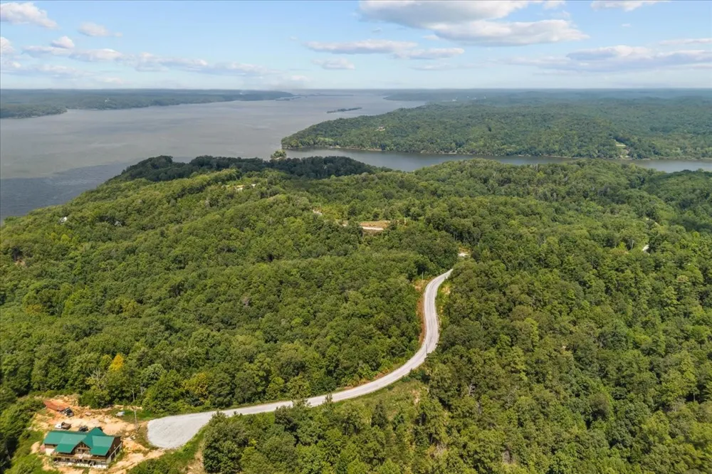 90 Float Dr Waverly, TN 37185