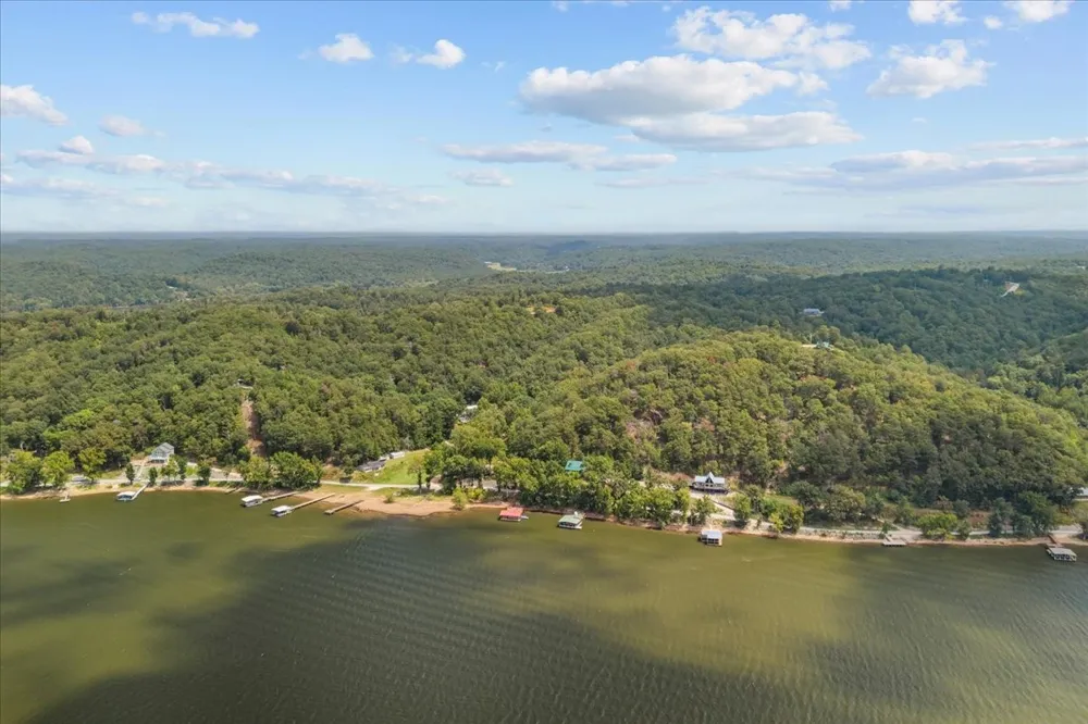90 Float Dr Waverly, TN 37185