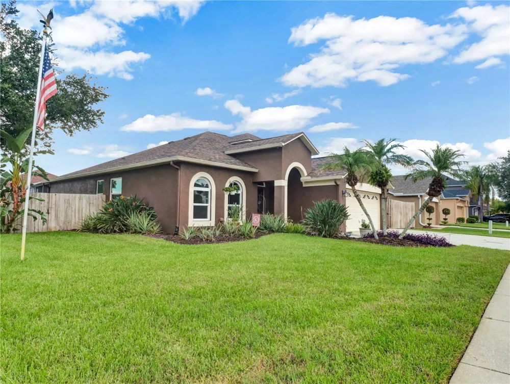 2002 RAIN DANCE PLACE Brandon, FL 33510