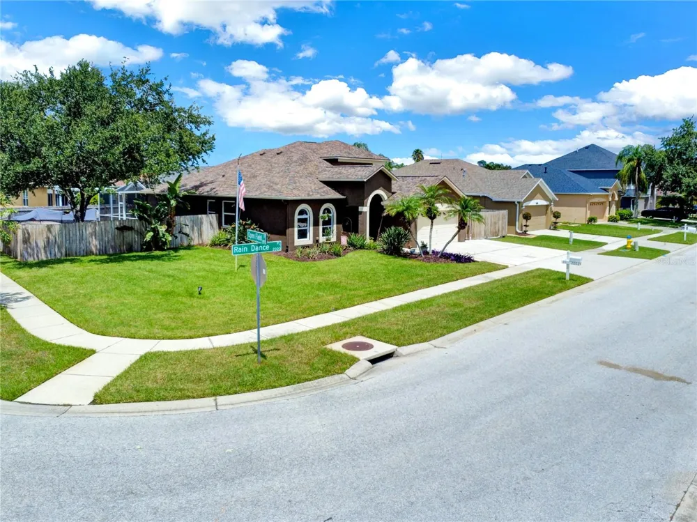 2002 RAIN DANCE PLACE Brandon, FL 33510