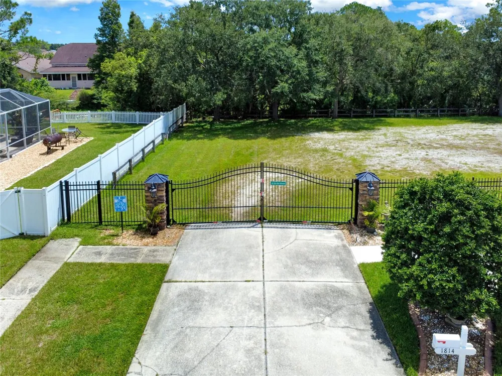 2002 RAIN DANCE PLACE Brandon, FL 33510