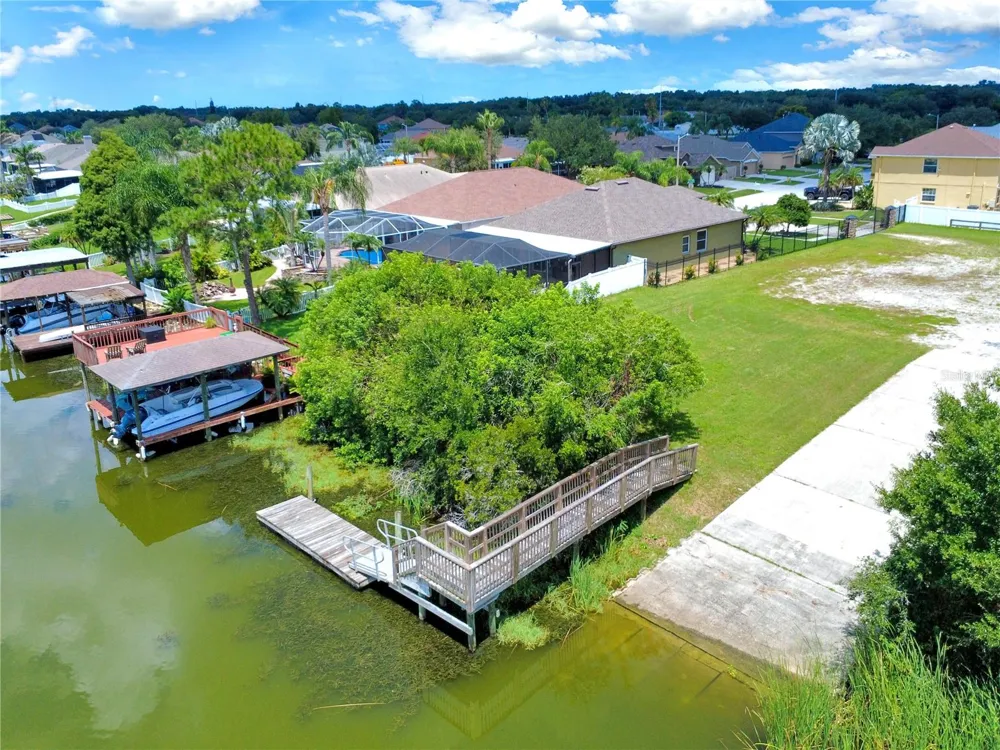 2002 RAIN DANCE PLACE Brandon, FL 33510