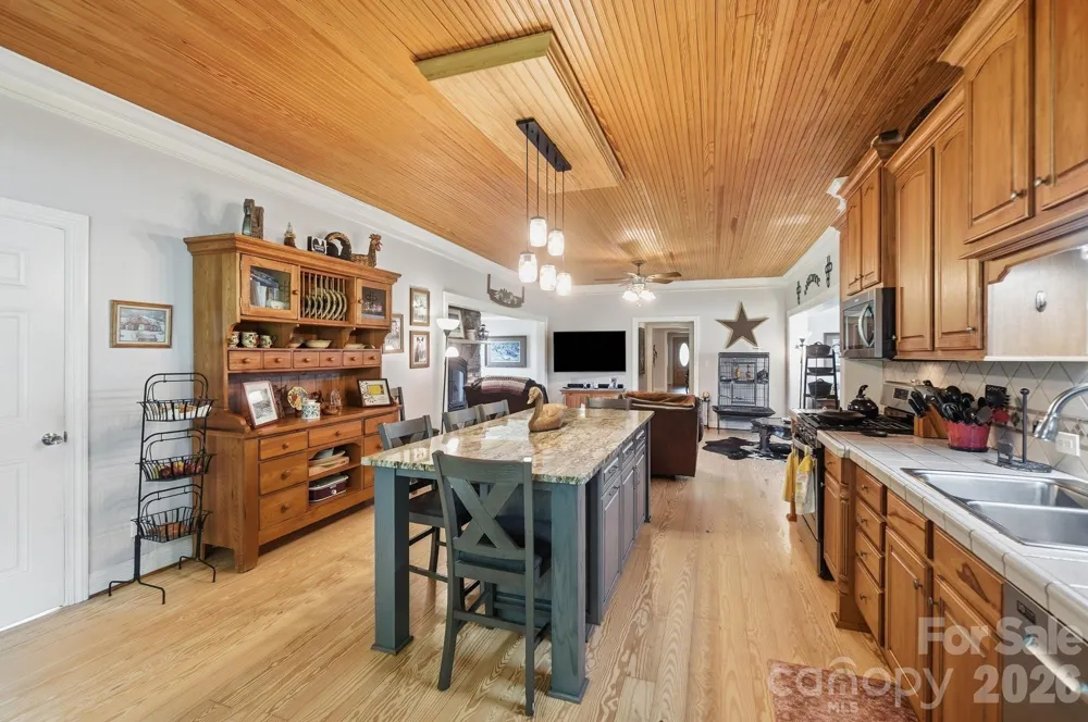 176 Meek Road Gastonia, NC 28056