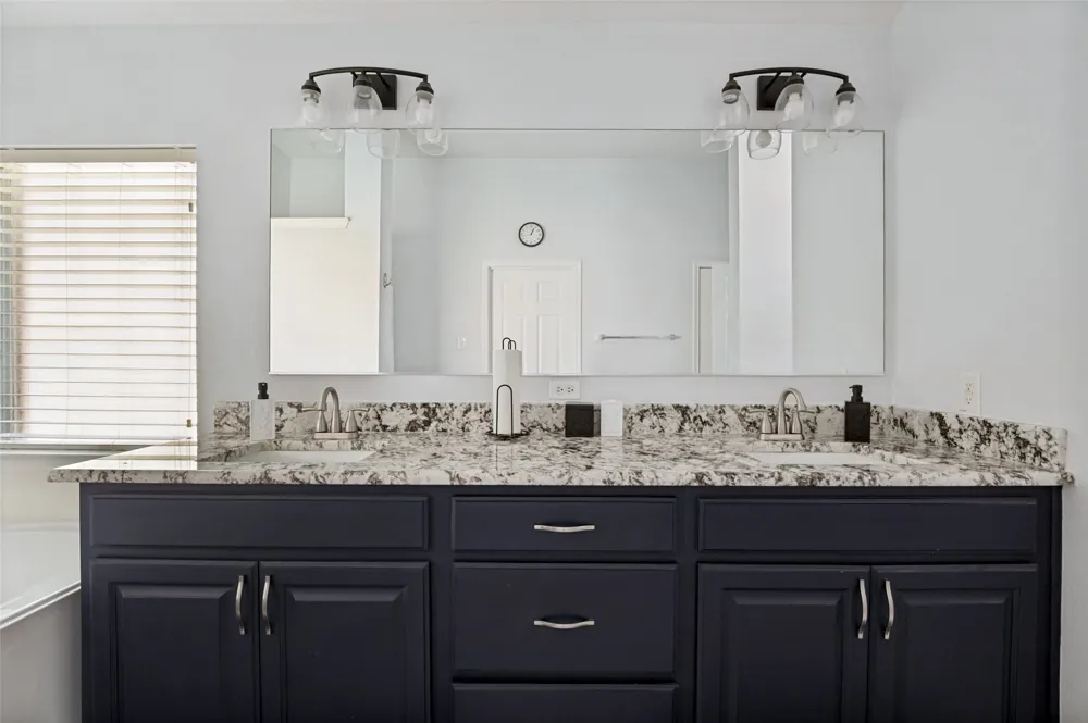 517 Magnolia Lane Glenn Heights, TX 75154