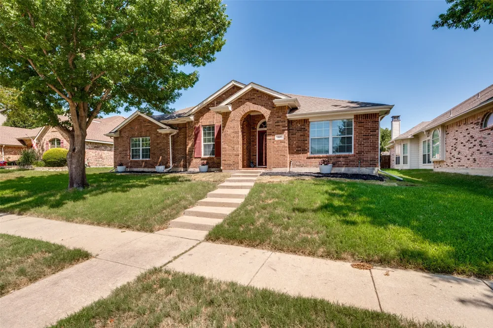 517 Magnolia Lane Glenn Heights, TX 75154