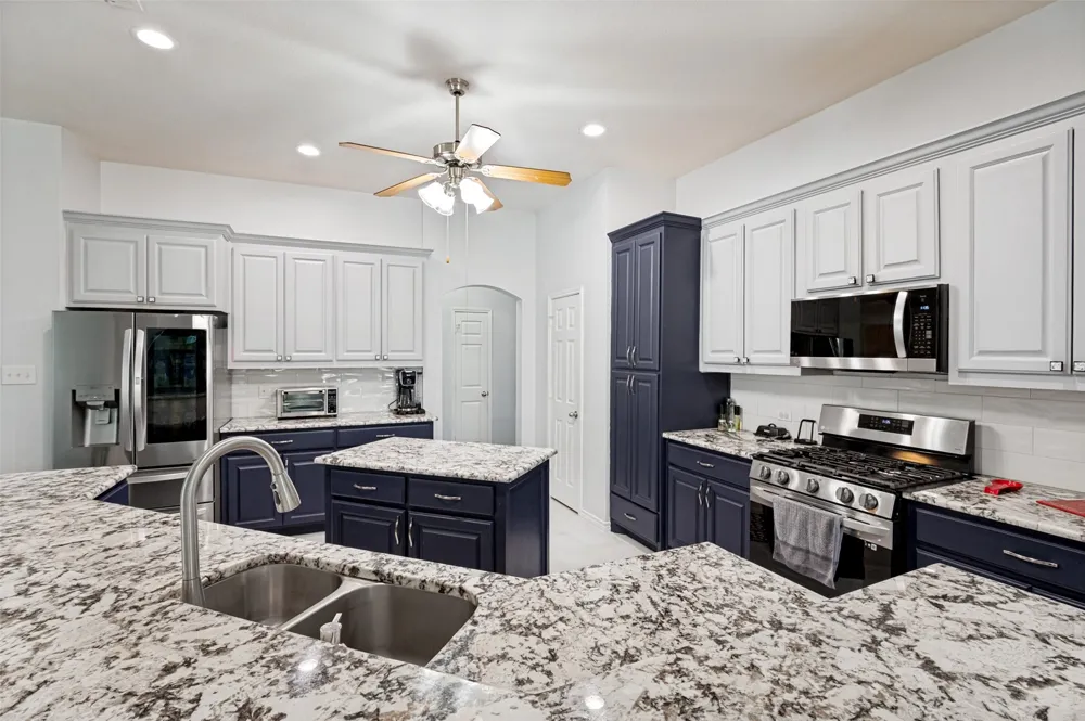 517 Magnolia Lane Glenn Heights, TX 75154
