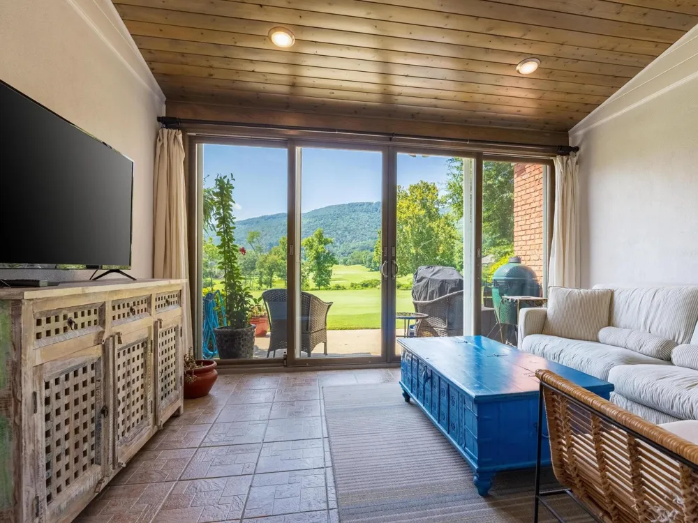 724 Outlook Lane Chattanooga, TN 37419