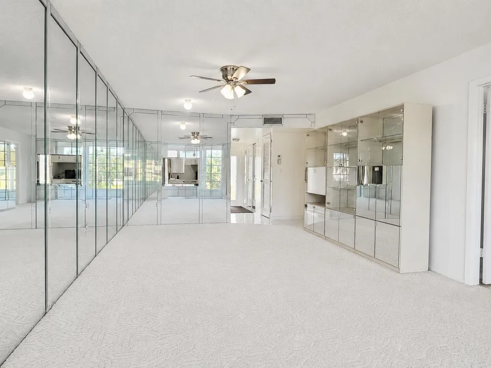 3051 Sunrise Lakes Drive E #203 Sunrise, FL 33322