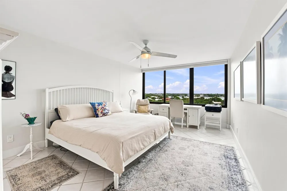 3589 S Ocean Boulevard #808 South Palm Beach, FL 33480