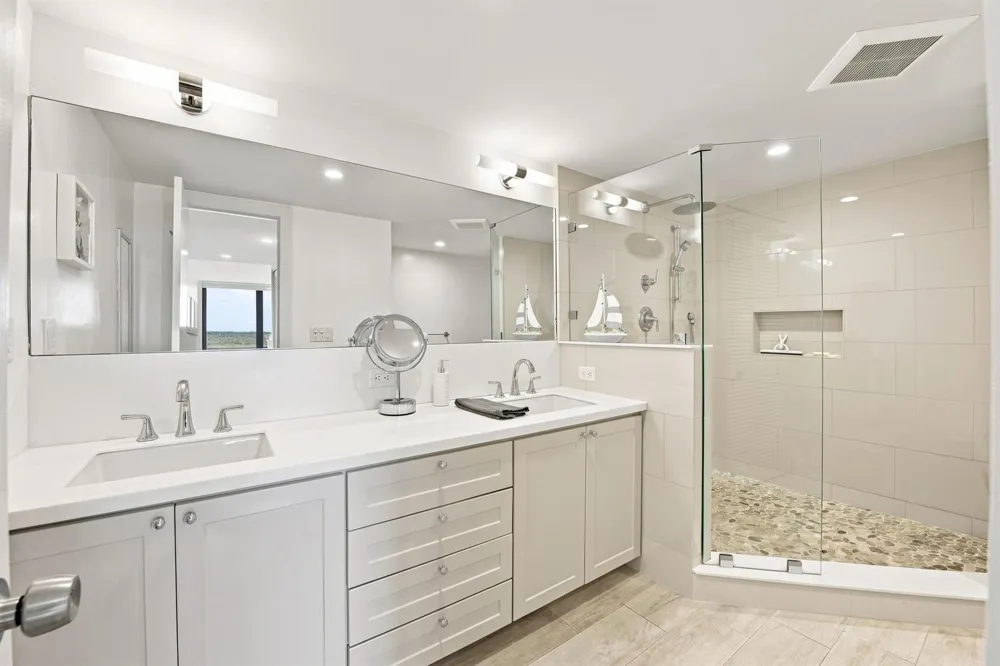 3589 S Ocean Boulevard #808 South Palm Beach, FL 33480