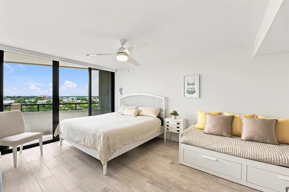 3589 S Ocean Boulevard #808 South Palm Beach, FL 33480