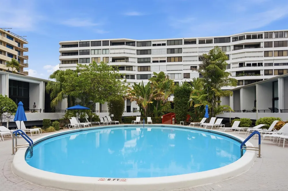 3589 S Ocean Boulevard #808 South Palm Beach, FL 33480