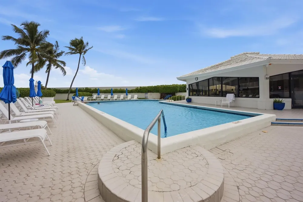 3589 S Ocean Boulevard #808 South Palm Beach, FL 33480