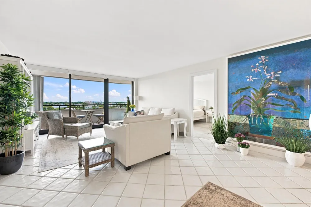3589 S Ocean Boulevard #808 South Palm Beach, FL 33480