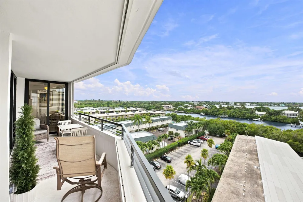 3589 S Ocean Boulevard #808 South Palm Beach, FL 33480