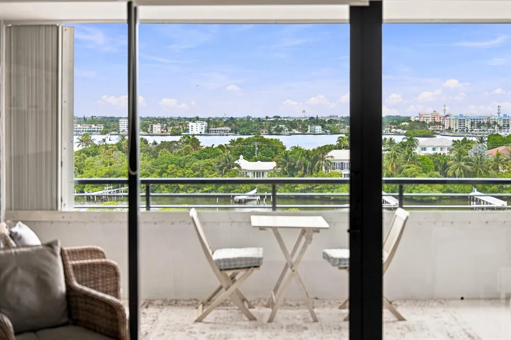 3589 S Ocean Boulevard #808 South Palm Beach, FL 33480