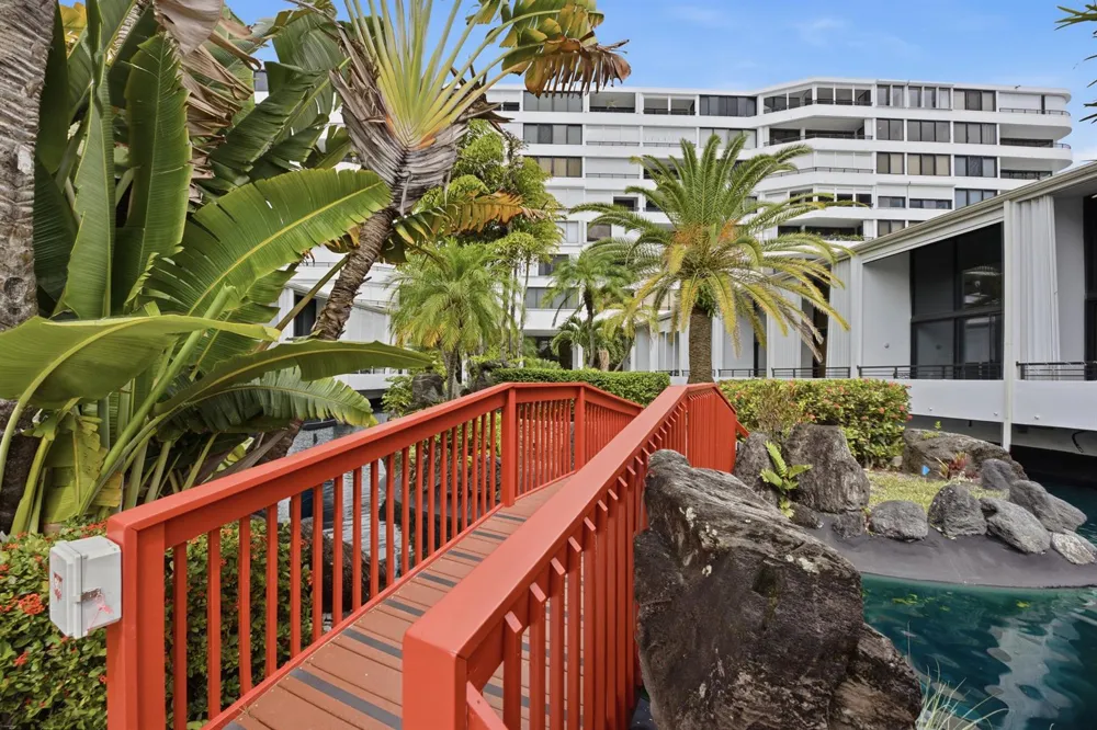 3589 S Ocean Boulevard #808 South Palm Beach, FL 33480