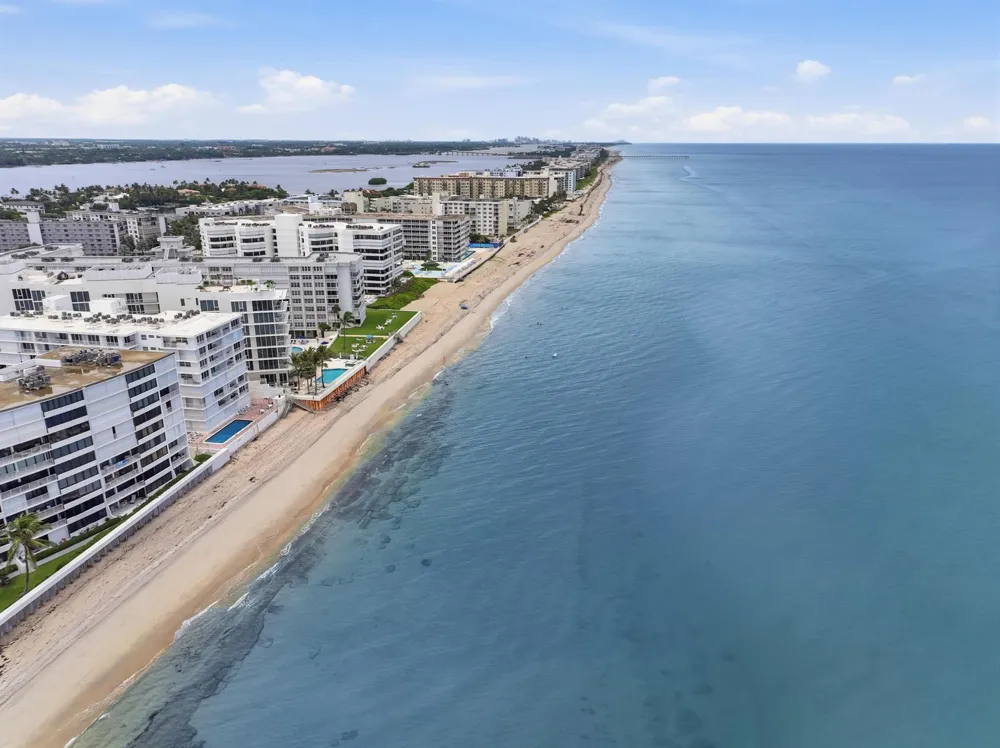 3589 S Ocean Boulevard #808 South Palm Beach, FL 33480