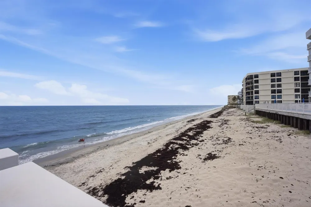 3589 S Ocean Boulevard #808 South Palm Beach, FL 33480