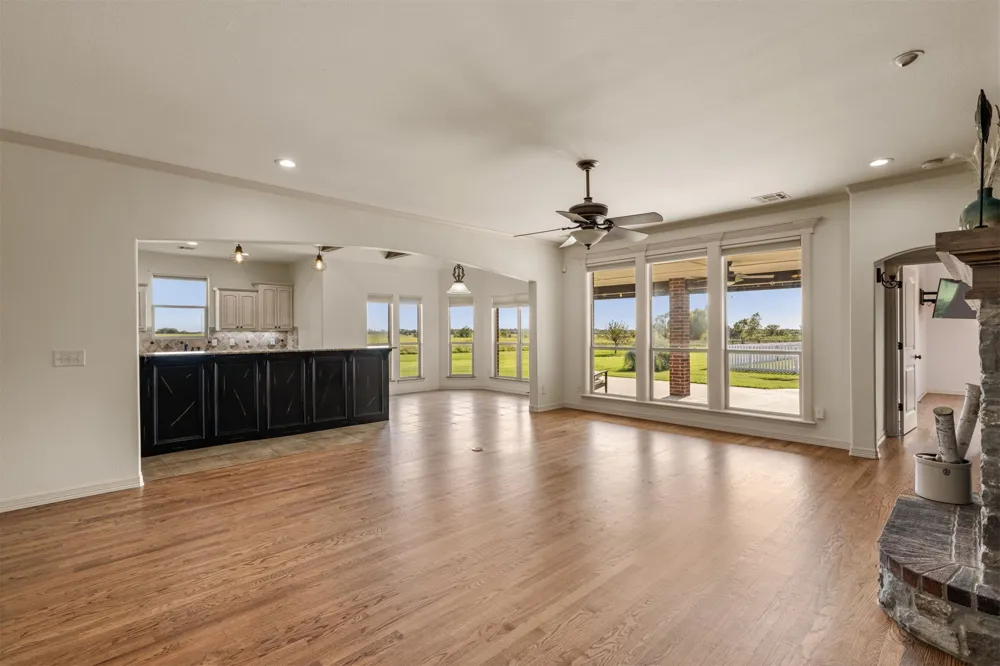 16727 300 ROAD Morris, OK 74445