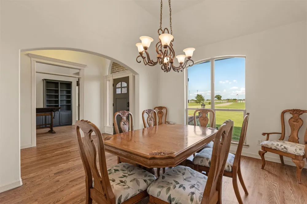 16727 300 ROAD Morris, OK 74445