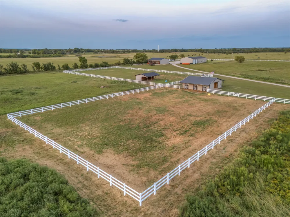 16727 300 ROAD Morris, OK 74445