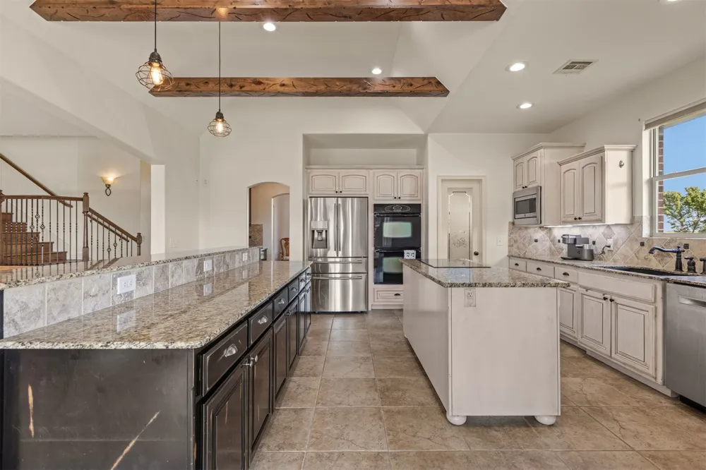 16727 300 ROAD Morris, OK 74445