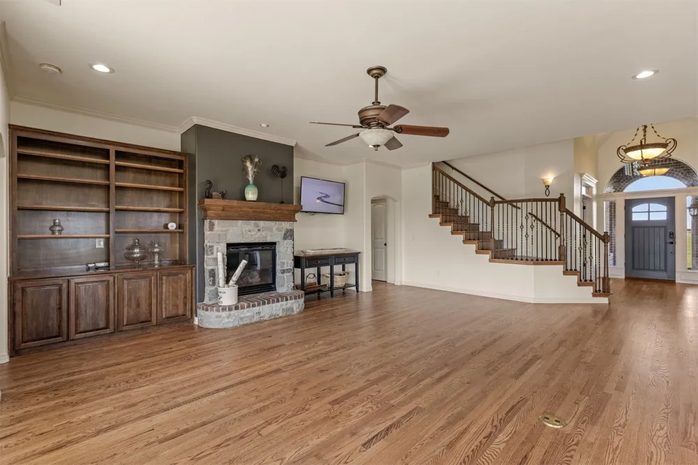16727 300 ROAD Morris, OK 74445