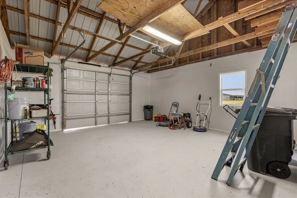 16727 300 ROAD Morris, OK 74445
