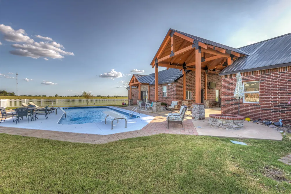 16727 300 ROAD Morris, OK 74445