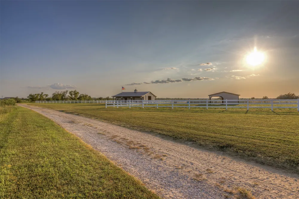 16727 300 ROAD Morris, OK 74445