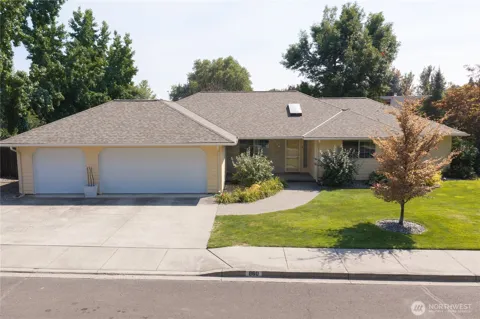 860 Fern Court