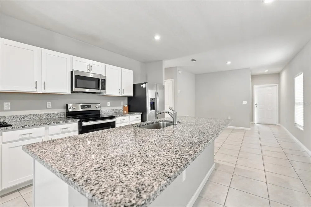 3537 ZEPHYR PRESERVE PLACE Zephyrhills, FL 33541