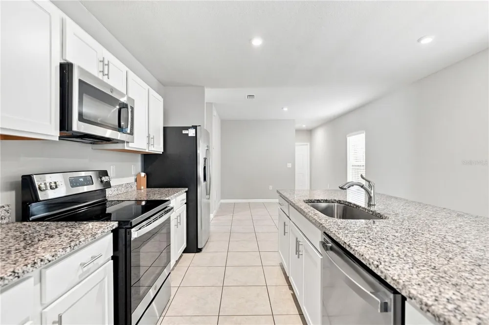 3537 ZEPHYR PRESERVE PLACE Zephyrhills, FL 33541