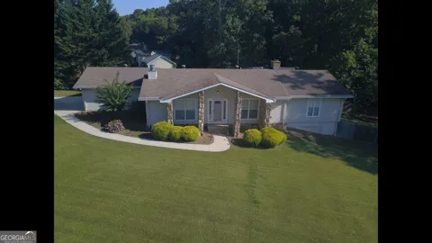 1180 Fairfield DR
