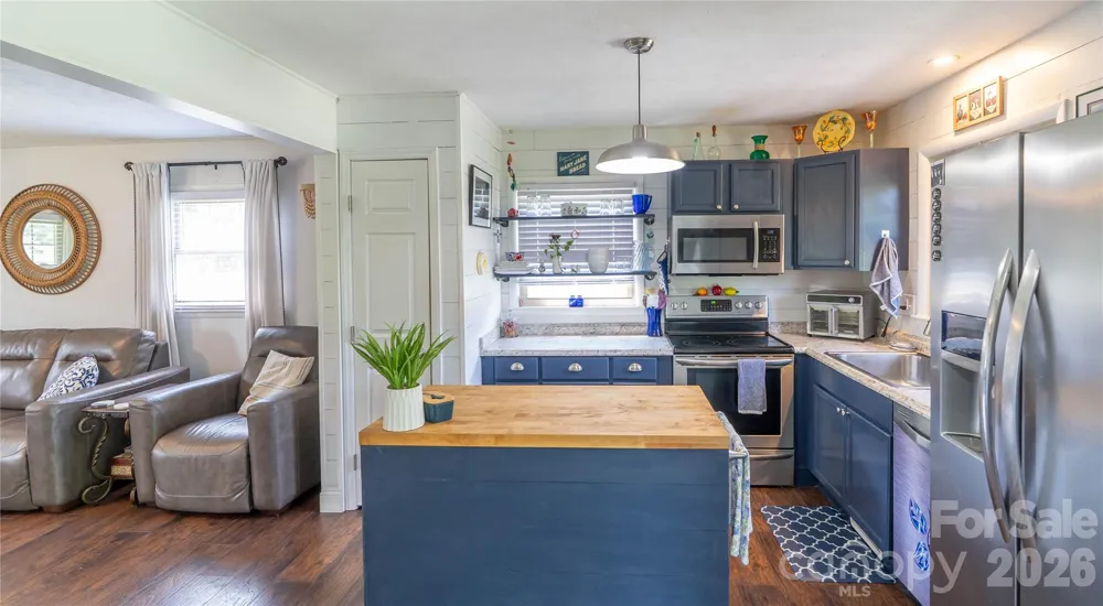 130 Beaverdam Heights Drive Canton, NC 28716