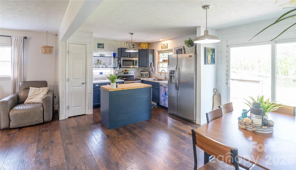 130 Beaverdam Heights Drive Canton, NC 28716