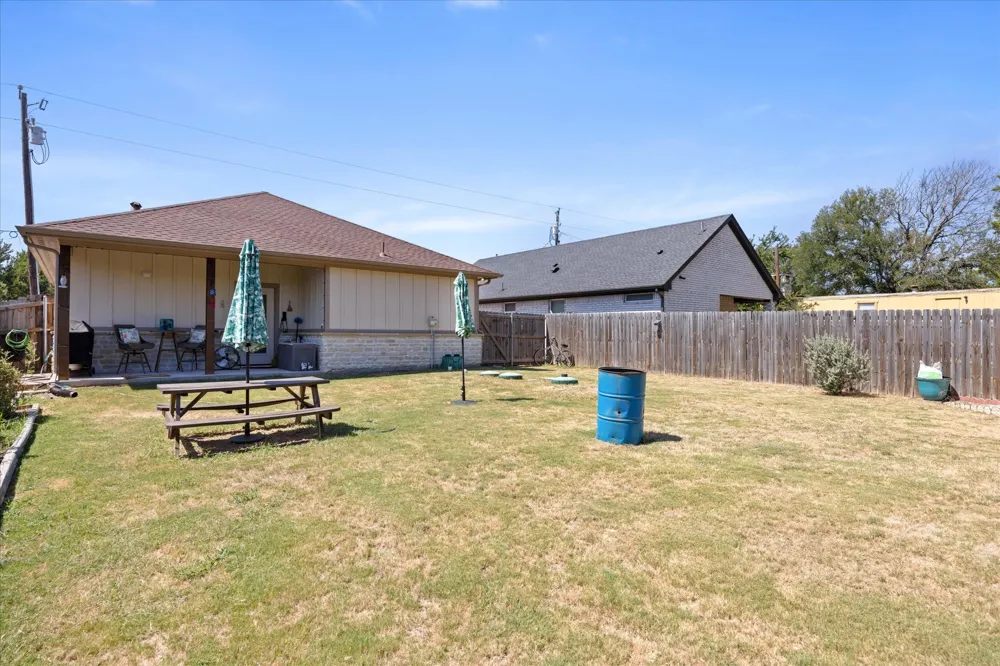 1608 Ridgeview Trail Granbury, TX 76048
